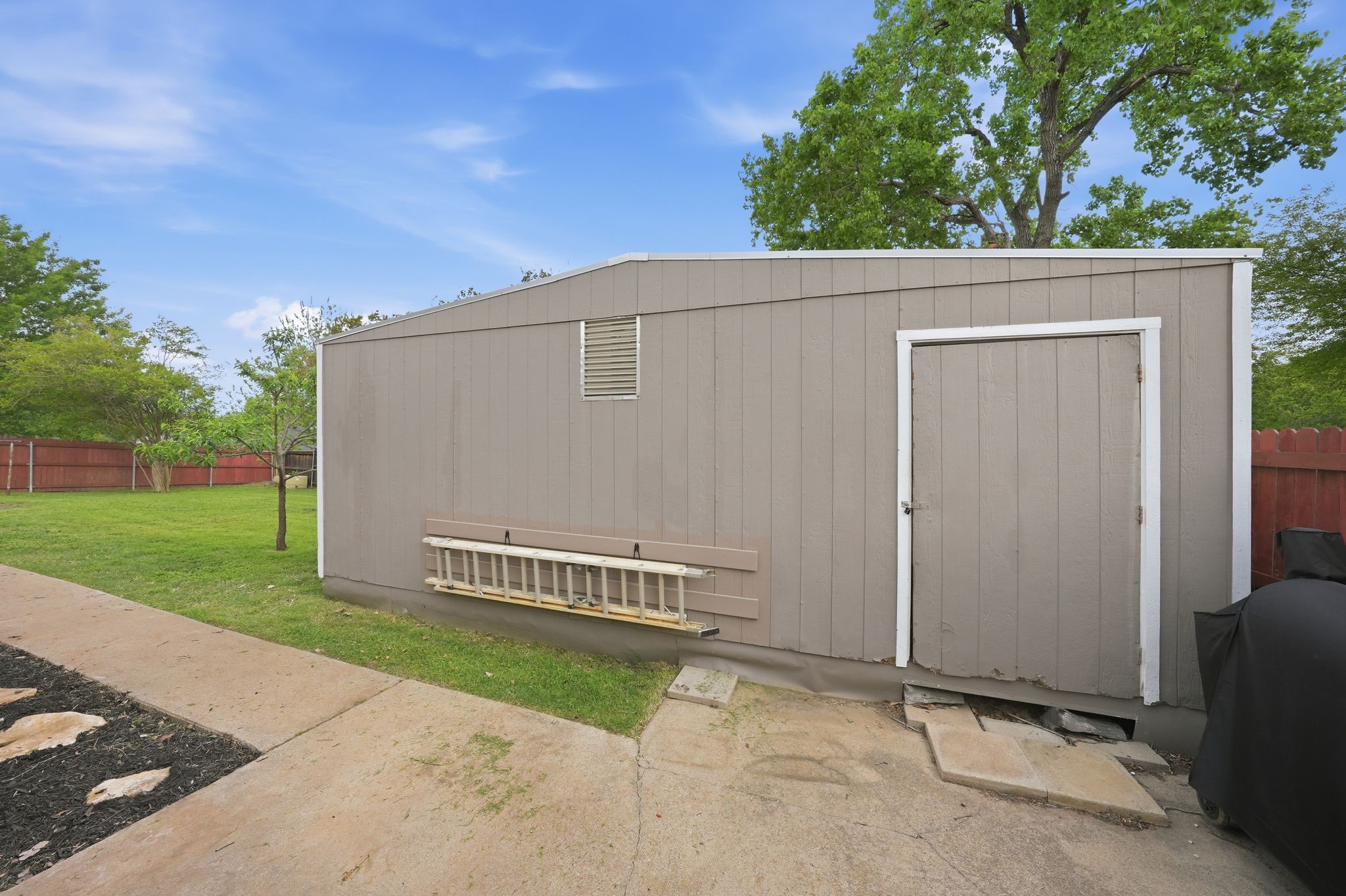 6521 Riviera Drive North Richland Hills TX 76180