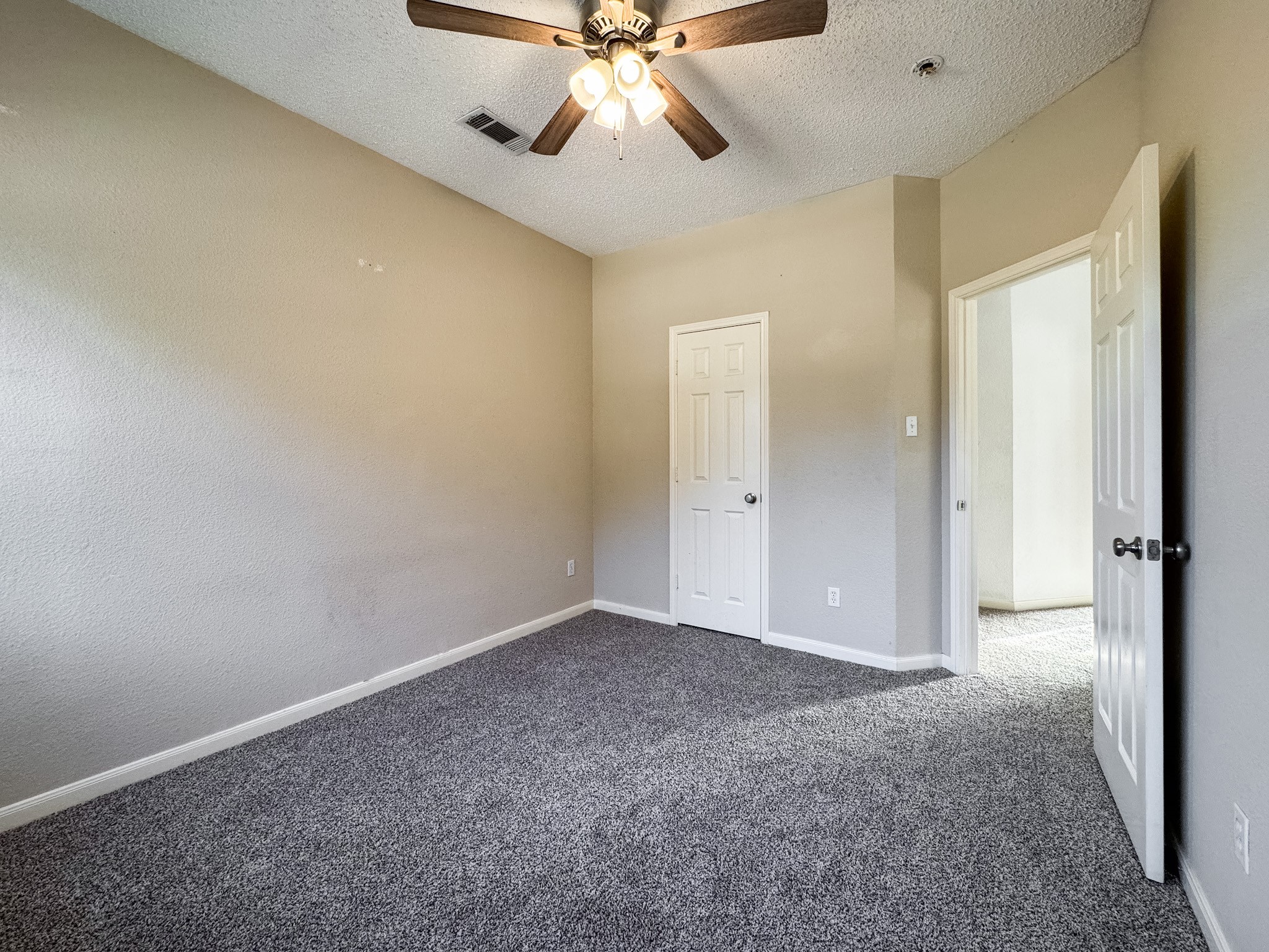 1184 Courtney Lane Lewisville TX 75077