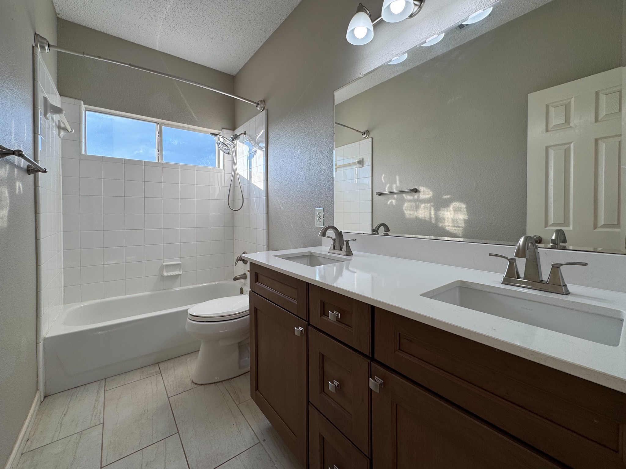 1184 Courtney Lane Lewisville TX 75077