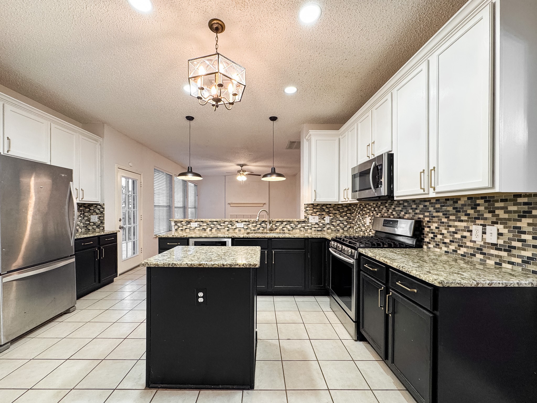 1184 Courtney Lane Lewisville TX 75077