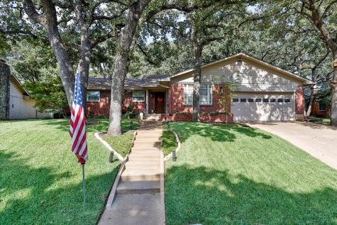 1112 Sherwood Drive Arlington TX 76013