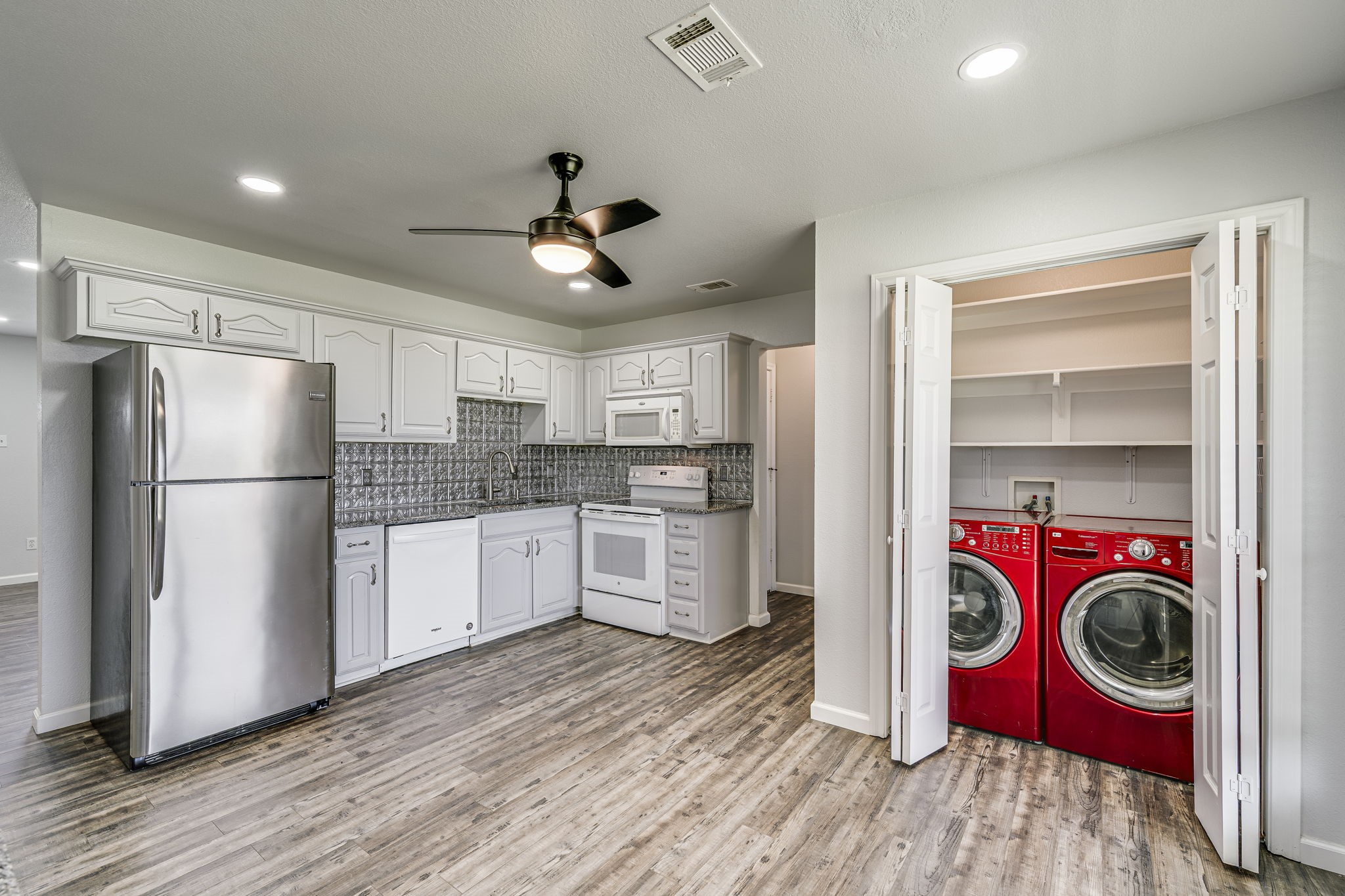 2740 Lexie Lane Waxahachie TX 75167