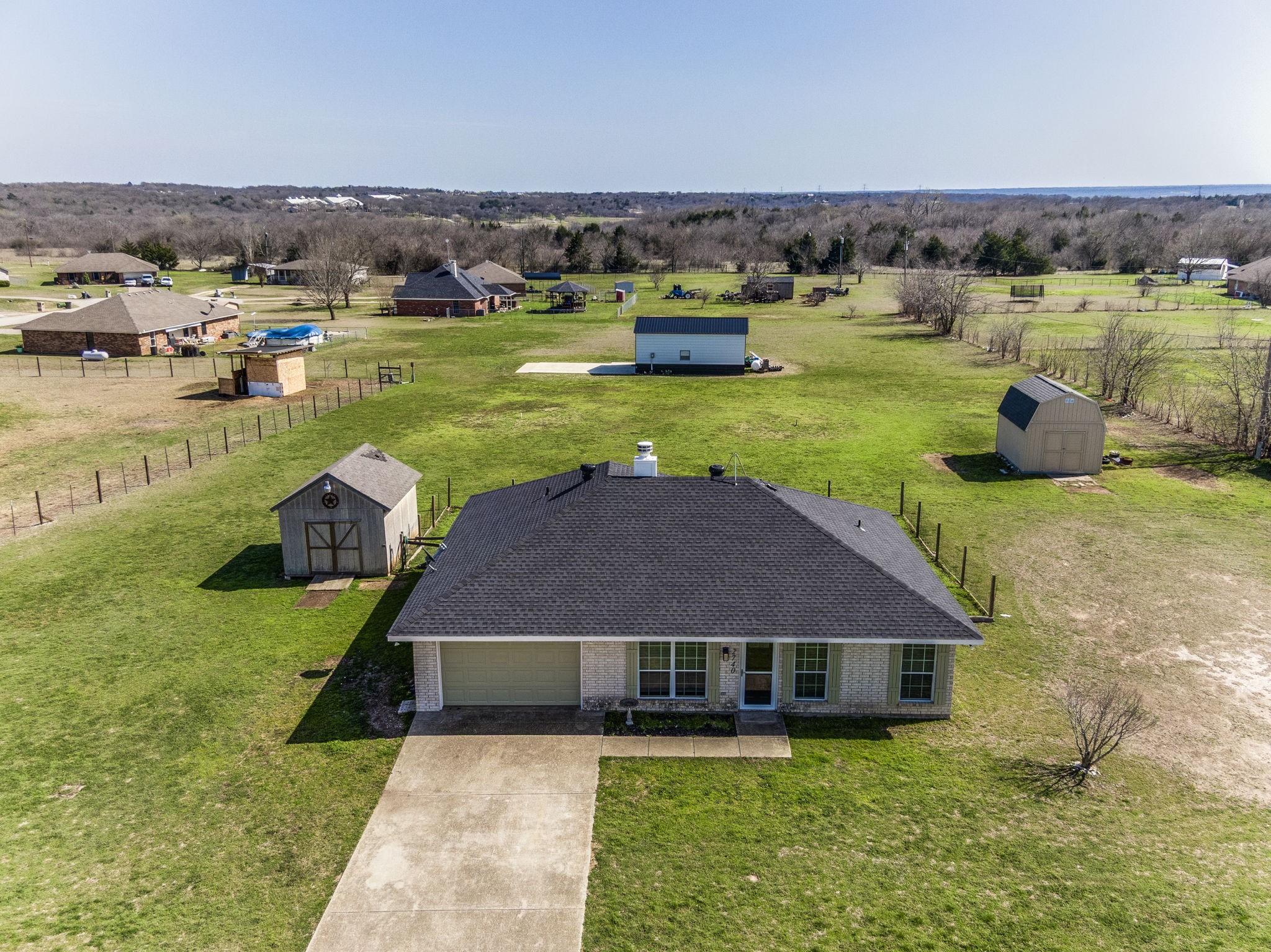 2740 Lexie Lane Waxahachie TX 75167