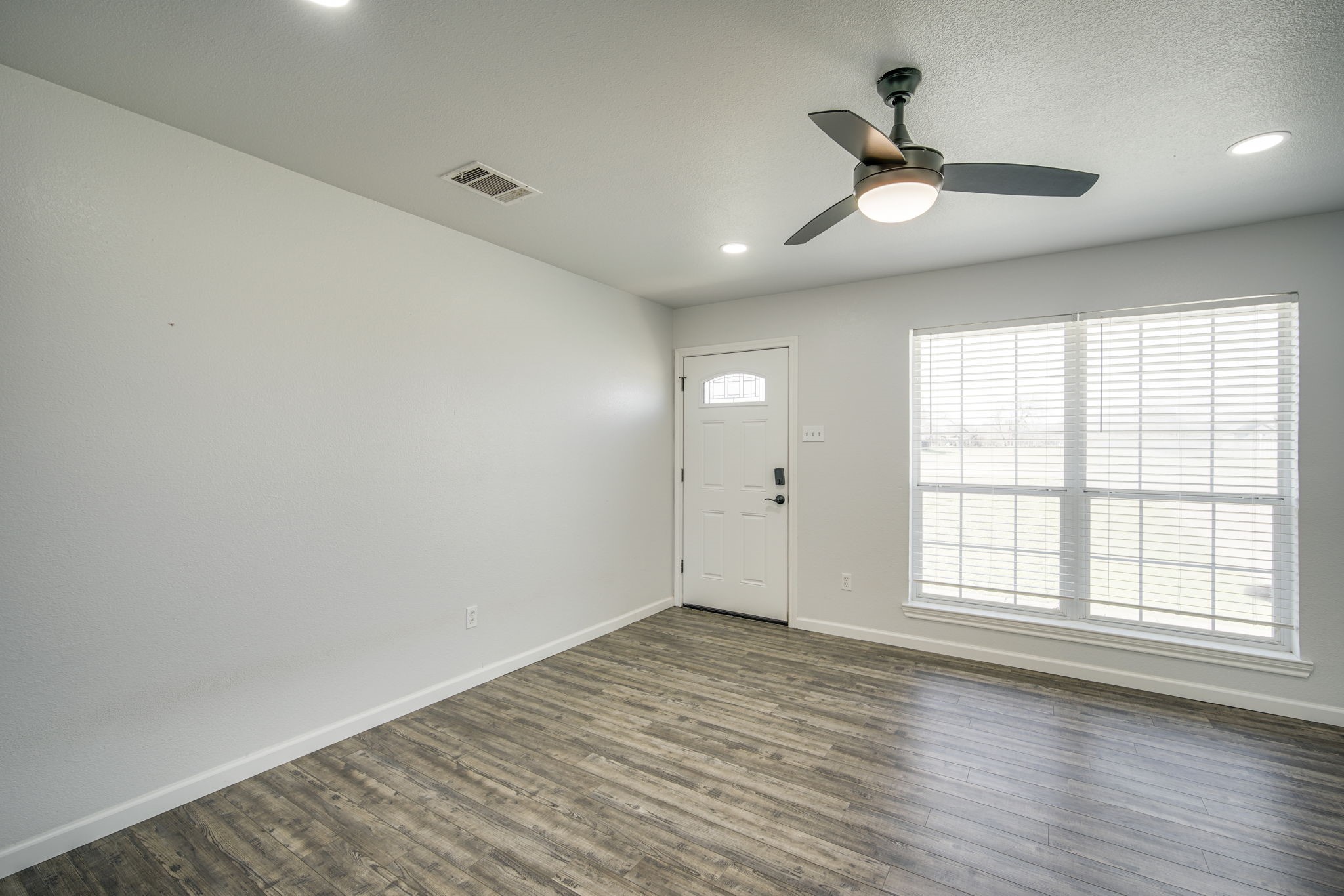 2740 Lexie Lane Waxahachie TX 75167