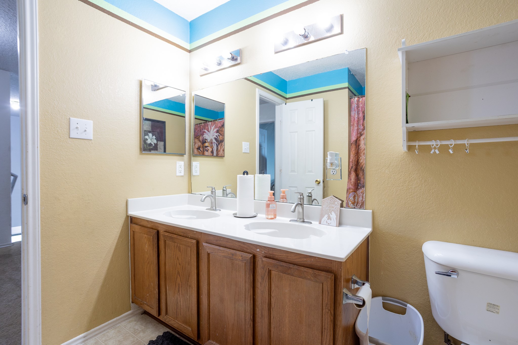 1512 Golden Grass Drive Lancaster TX 75134