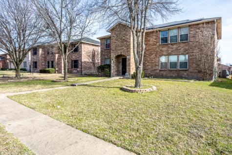 1512 Golden Grass Drive Lancaster TX 75134