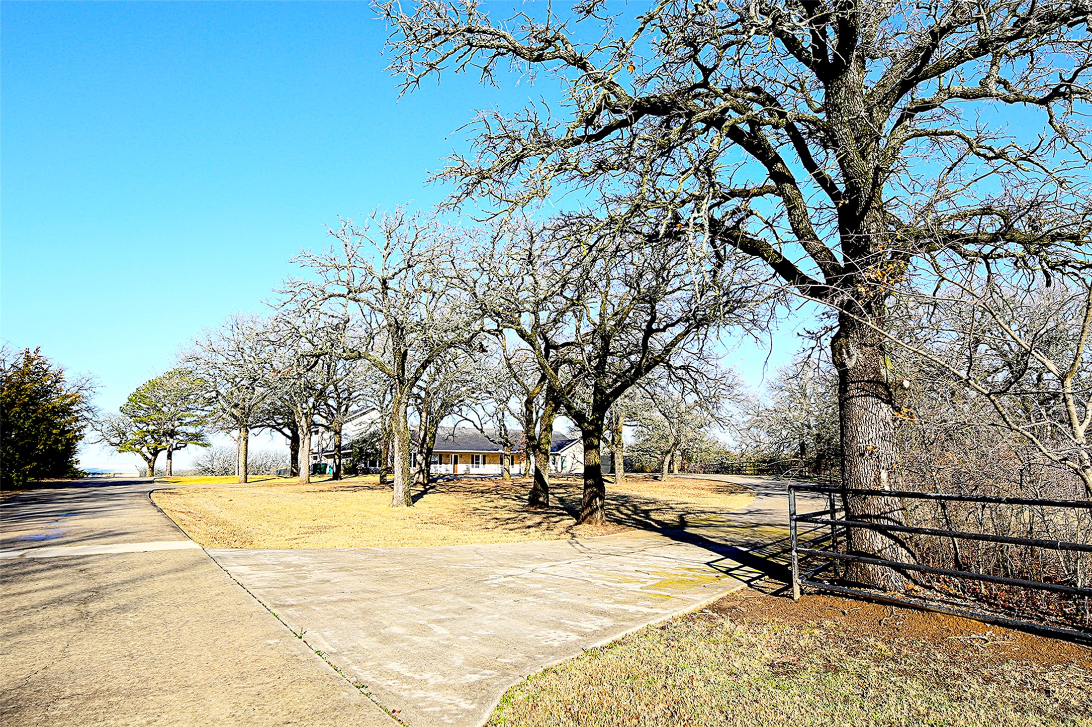 2823 Fm 1816 Bowie TX 76230