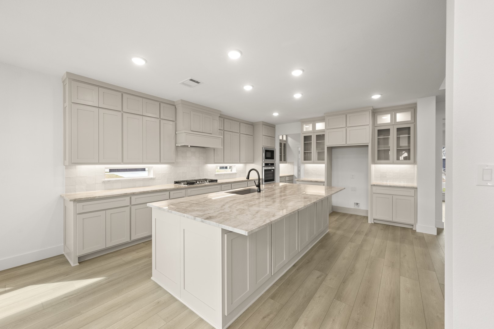 341 Loretta Lane Burleson TX 76028