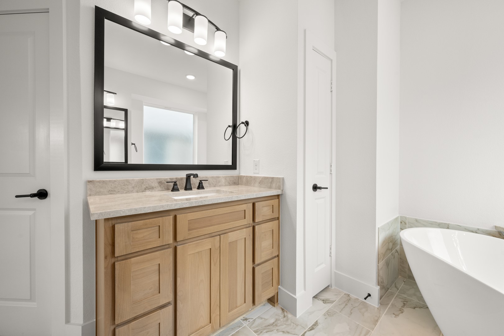 341 Loretta Lane Burleson TX 76028
