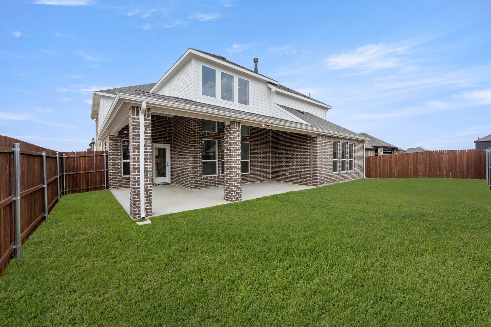 341 Loretta Lane Burleson TX 76028