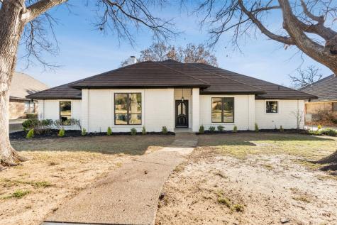 621 Evergreen Drive Hurst TX 76054