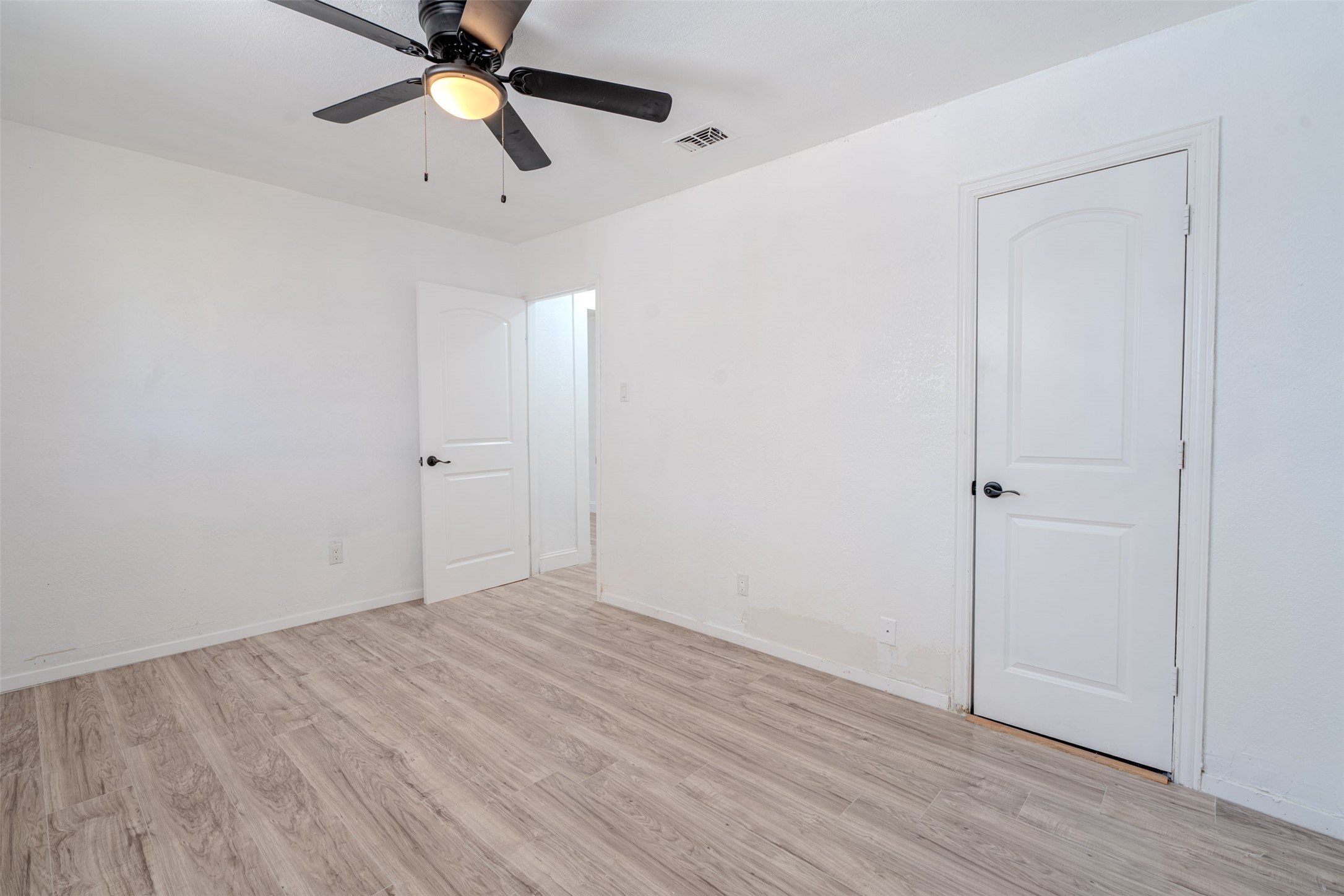 1022 Shenandoah Drive Arlington TX 76014