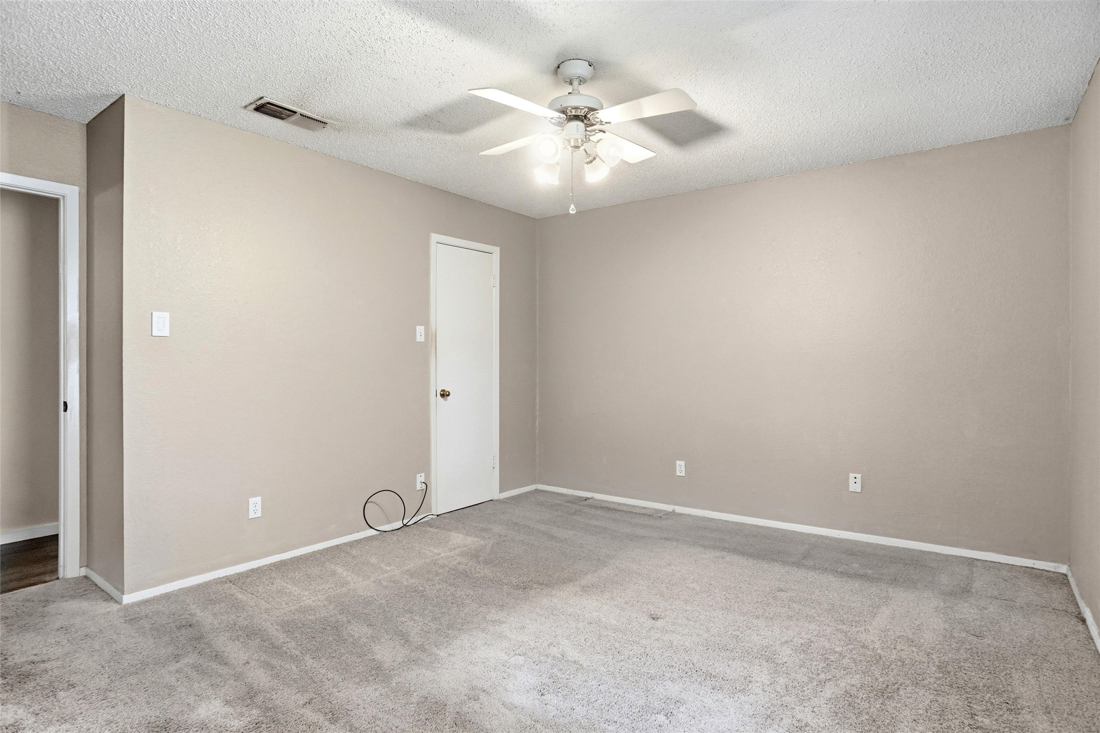 400 Woodlake Circle Azle TX 76020