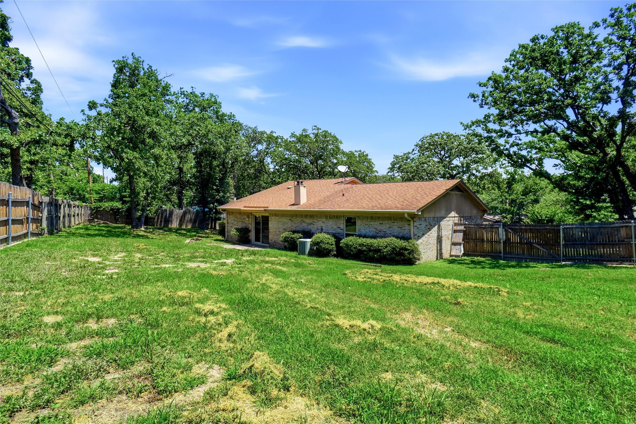 400 Woodlake Circle Azle TX 76020