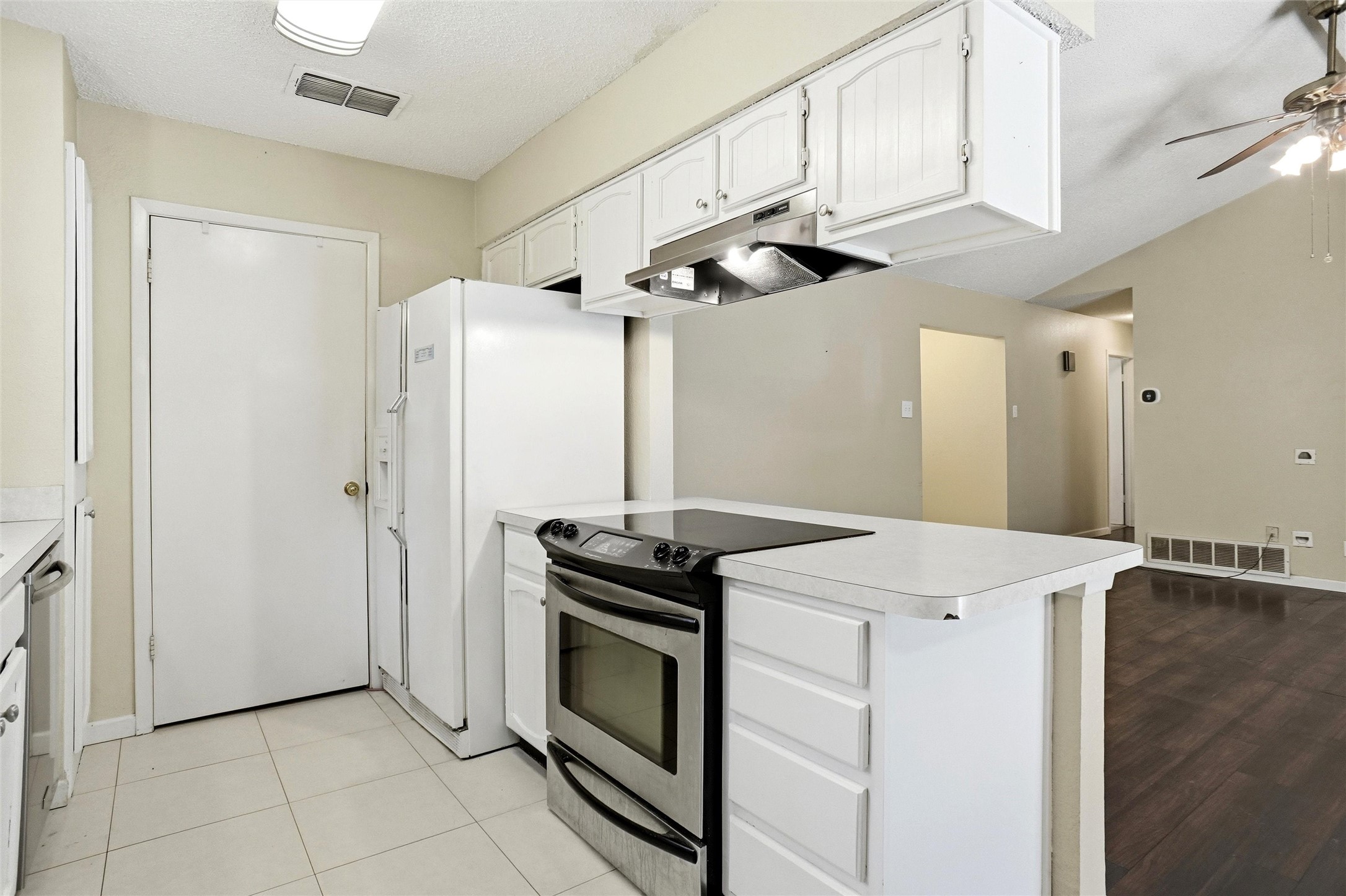 400 Woodlake Circle Azle TX 76020