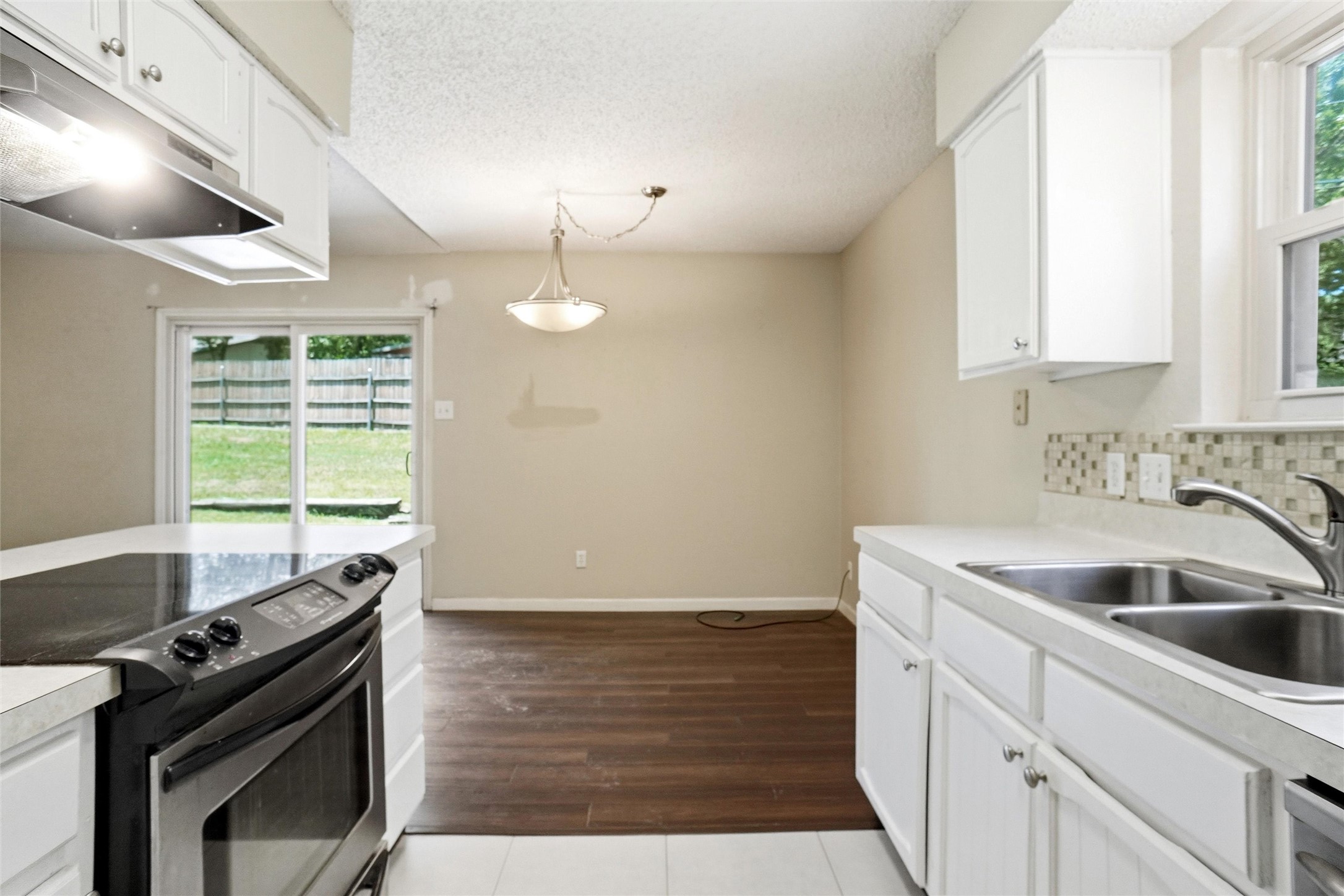 400 Woodlake Circle Azle TX 76020