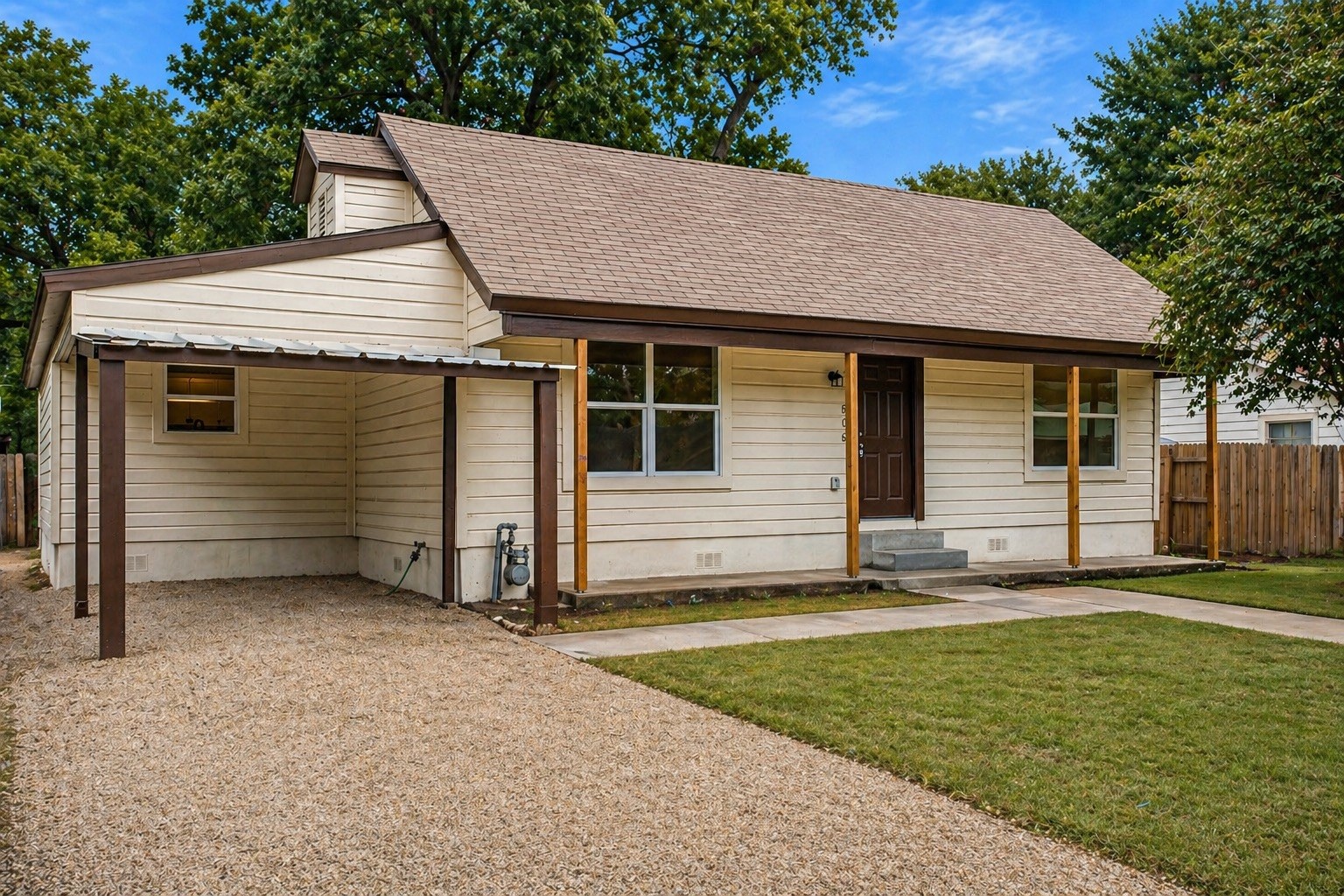 508 W Lone Star Avenue Cleburne TX 76033