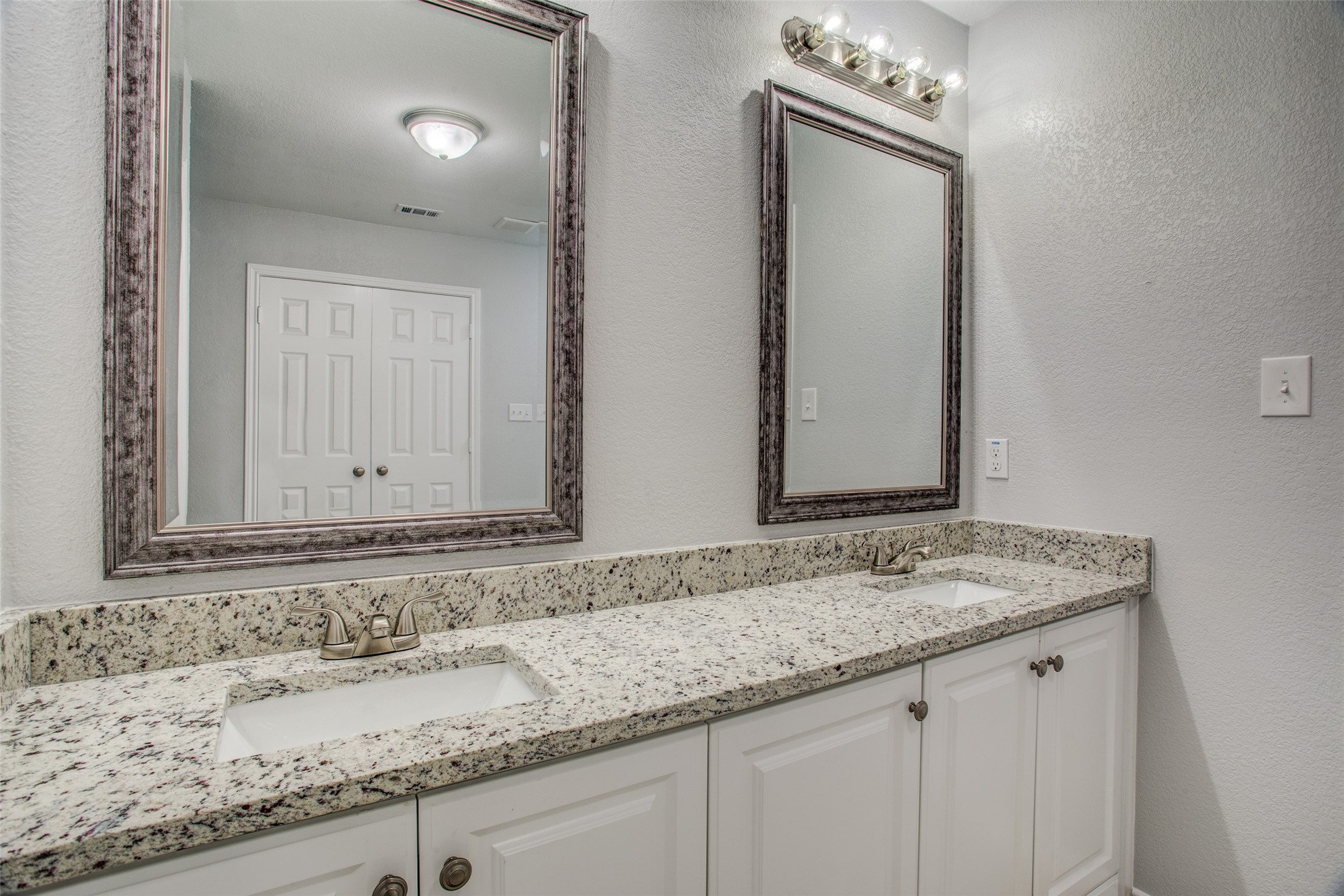 508 W Lone Star Avenue Cleburne TX 76033