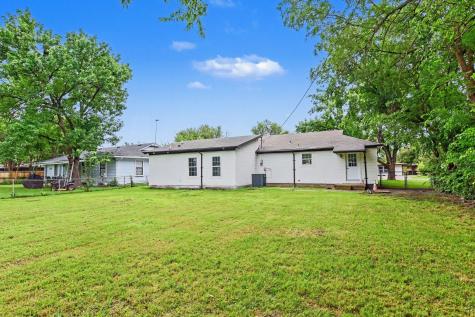 2610 Hillcrest Avenue Greenville TX 75402