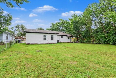 2610 Hillcrest Avenue Greenville TX 75402