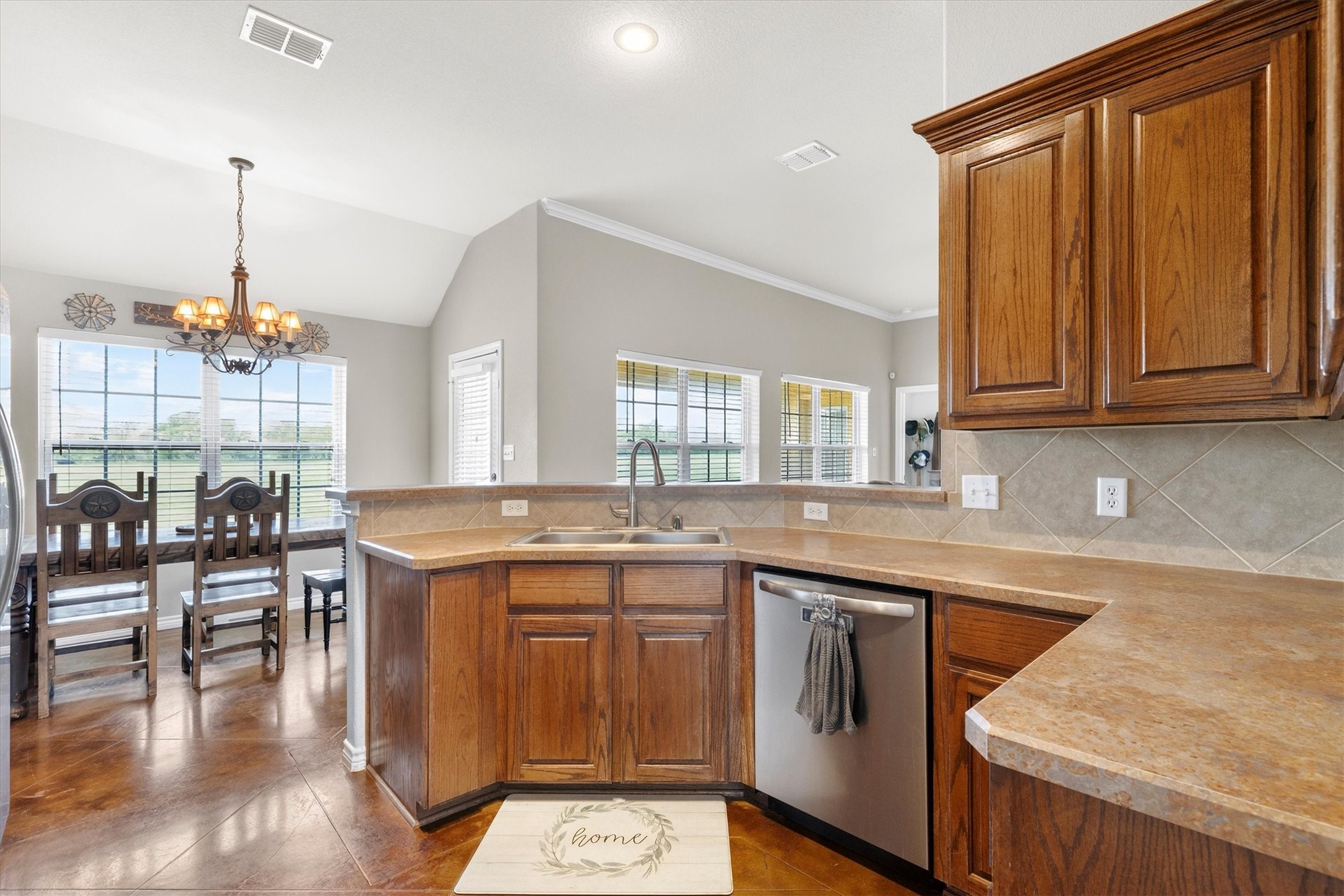 6215 Bridle Trail Caddo Mills TX 75135