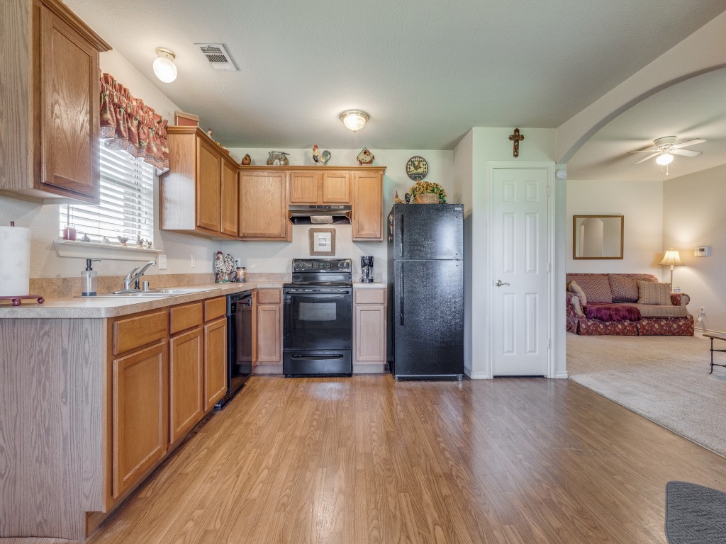 708 Sharon Lane Whitewright TX 75491