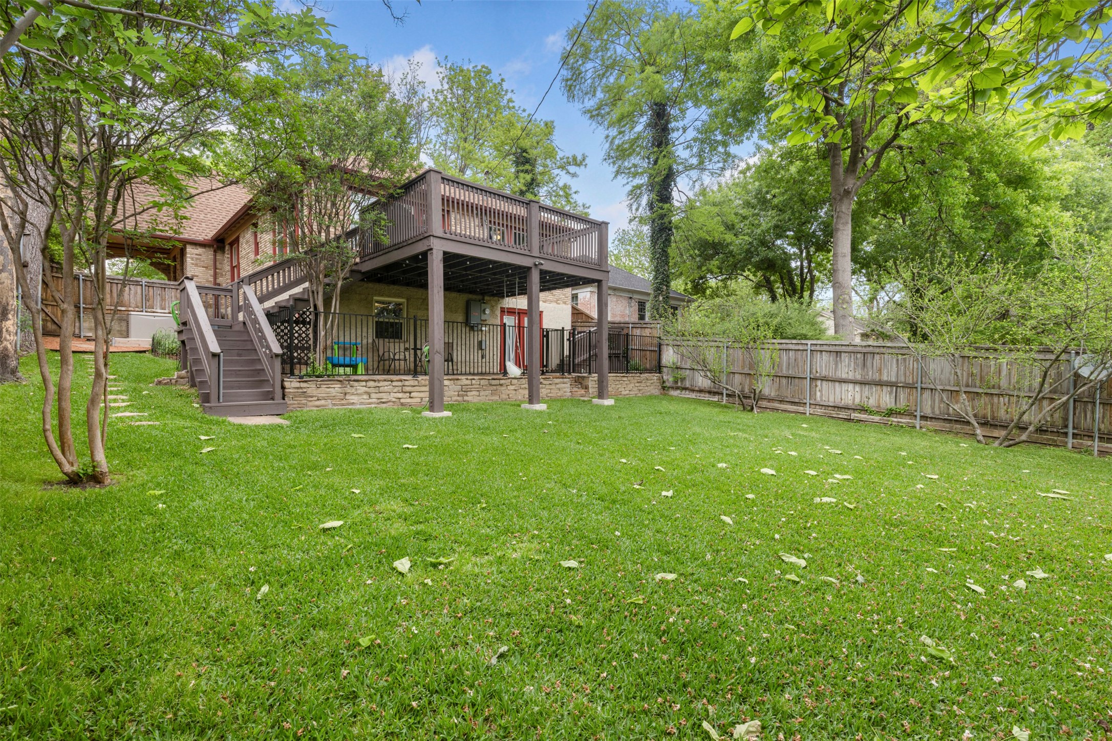 6926 Vivian Avenue Dallas TX 75223