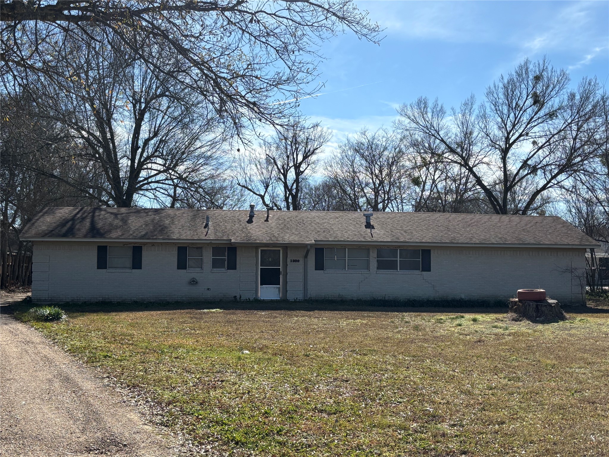 1930 Fm 195 Paris TX 75460