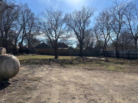 1930 Fm 195 Paris TX 75460