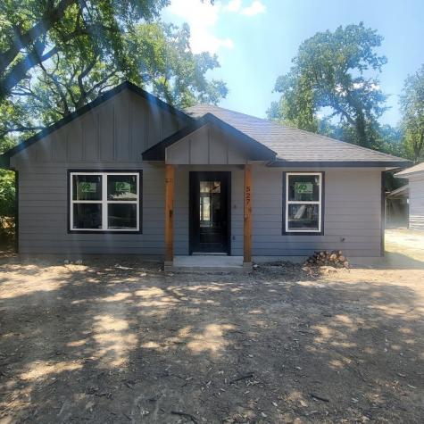 527 N Chestnut Street Gainesville TX 76240