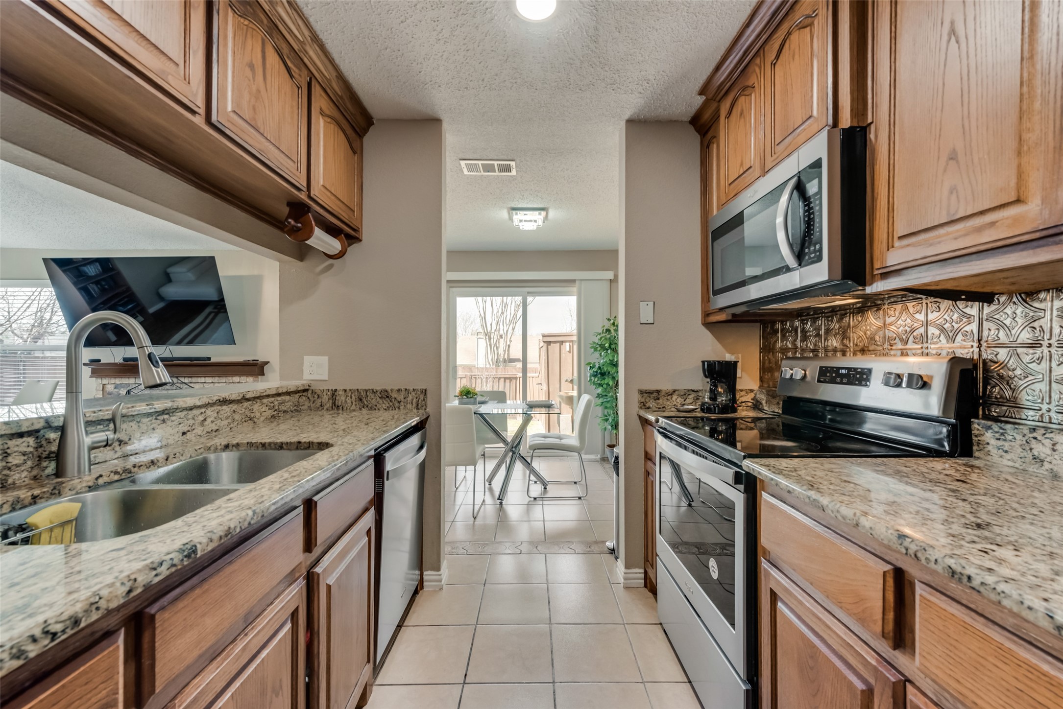 2101 High Bluff Drive Garland TX 75041