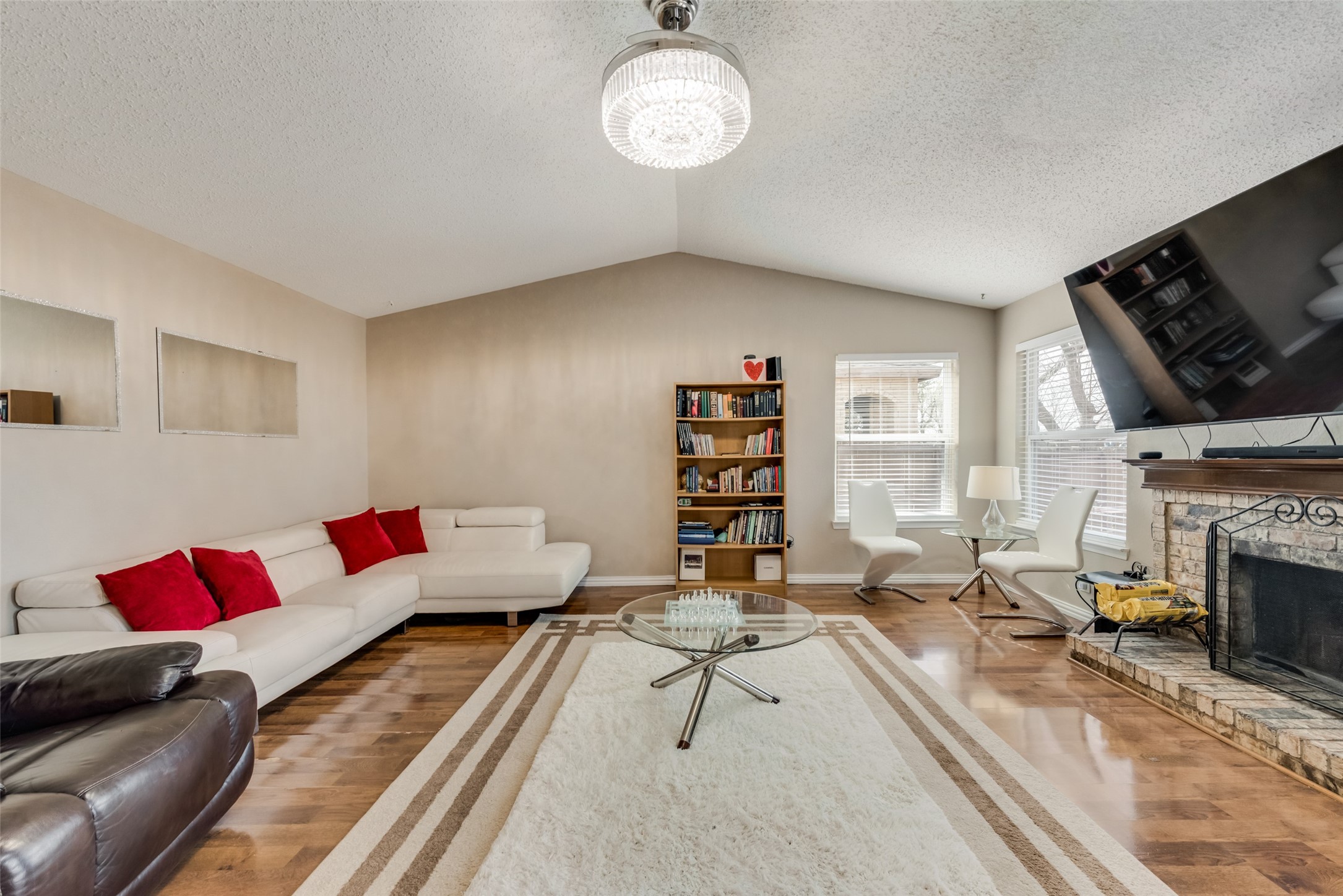 2101 High Bluff Drive Garland TX 75041