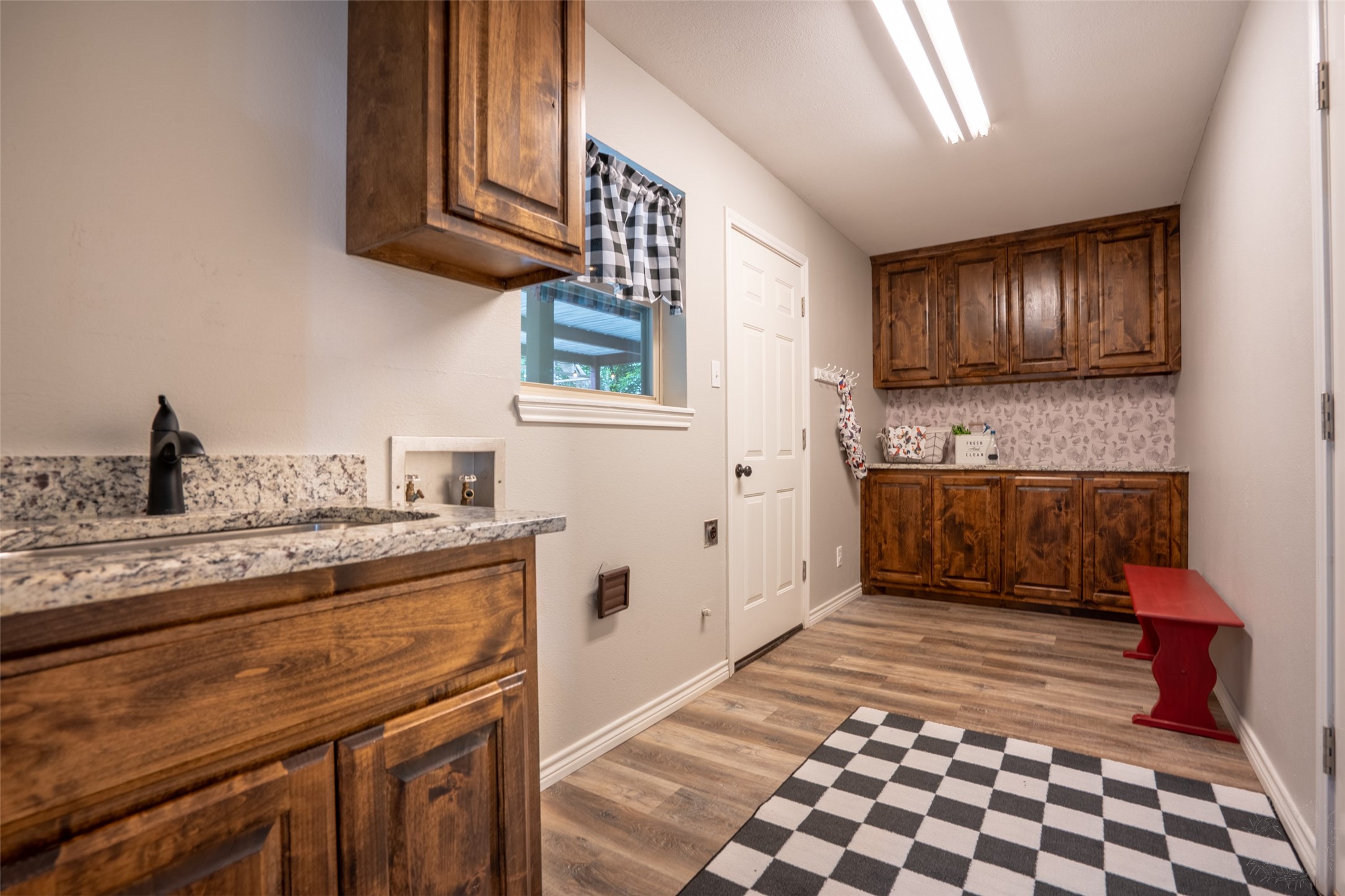 1560 Sheila Stephenville TX 76401