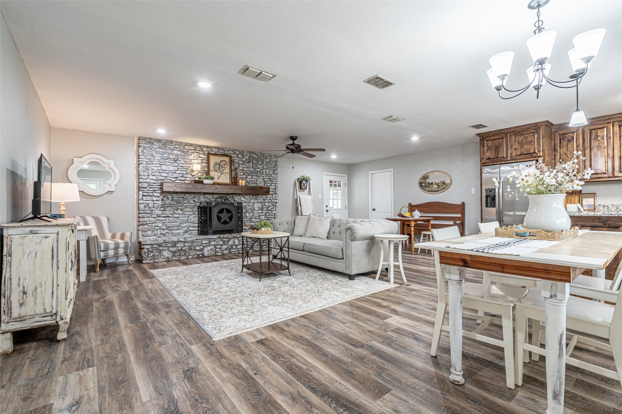 1560 Sheila Stephenville TX 76401
