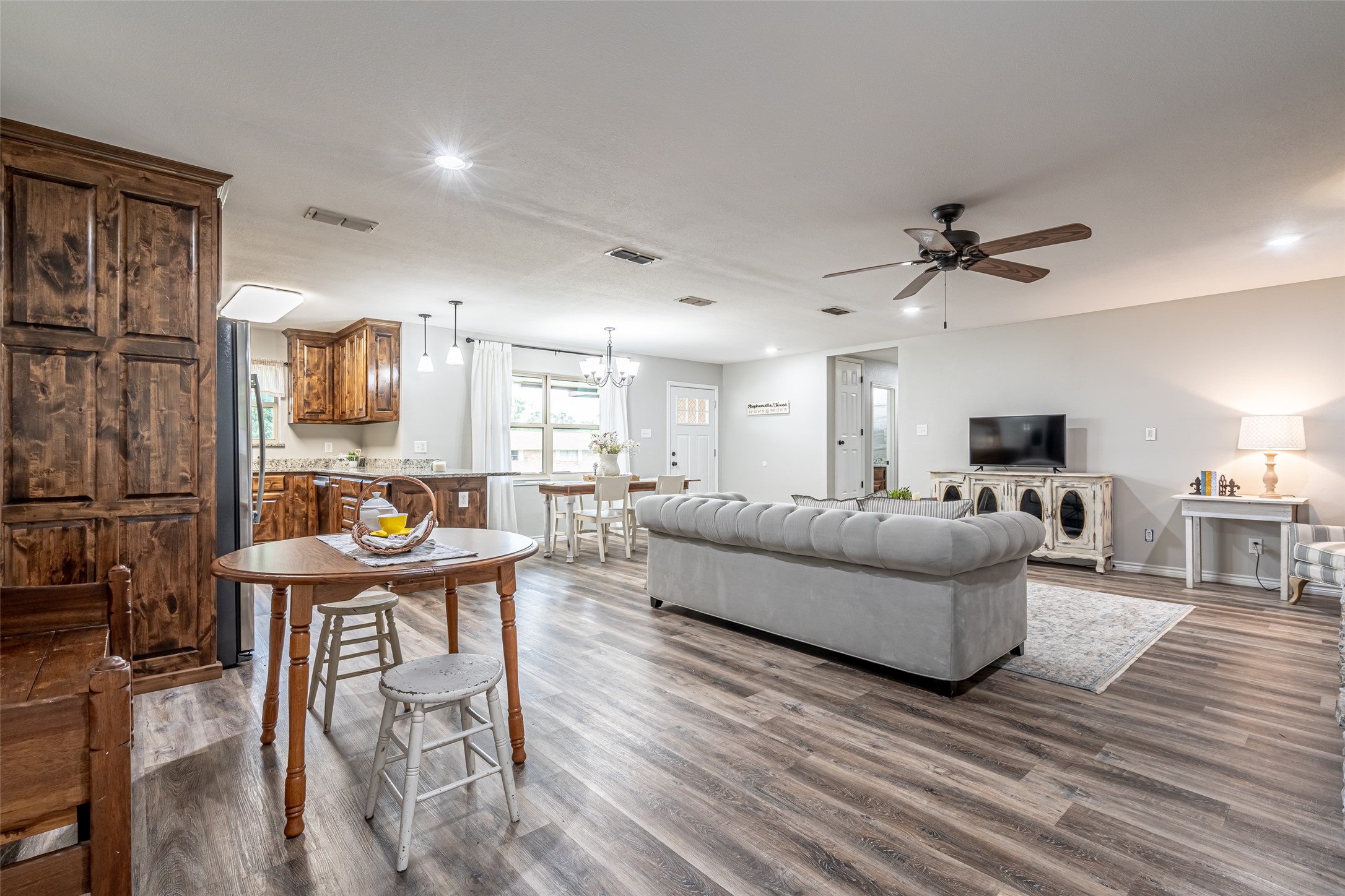 1560 Sheila Stephenville TX 76401