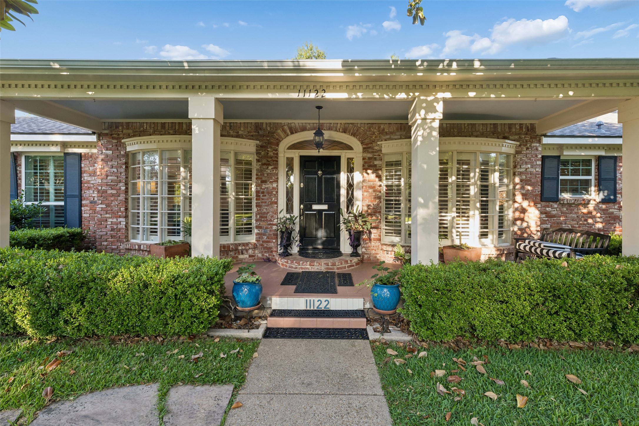 11122 Candlelight Lane Dallas TX 75229