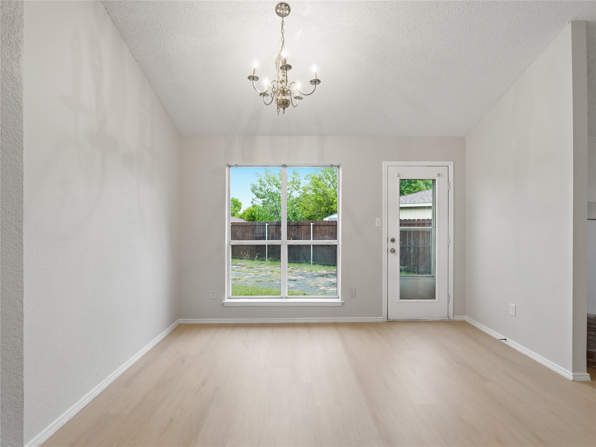 9307 Crimnson Court Dallas TX 75217