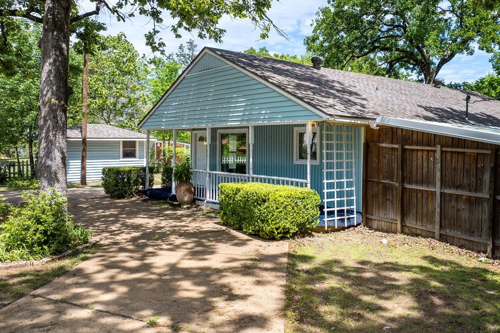 1125 Doe Run Road Tool TX 75143