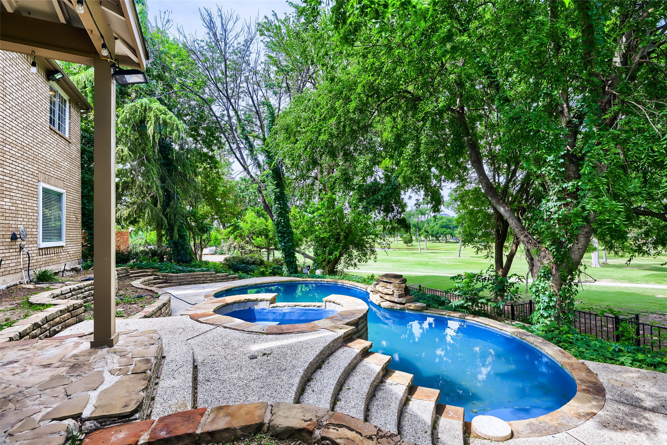 2803 Wyndham Lane Richardson TX 75082