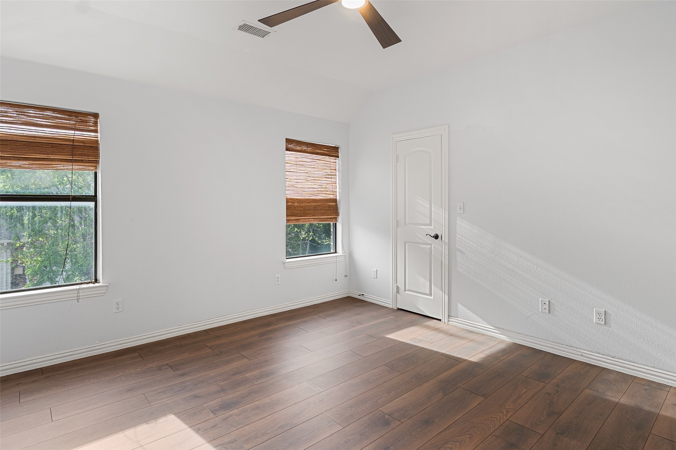 2709 Woodpark Drive Garland TX 75044