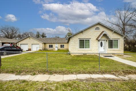 406 W Franklin Street Alvord TX 76225