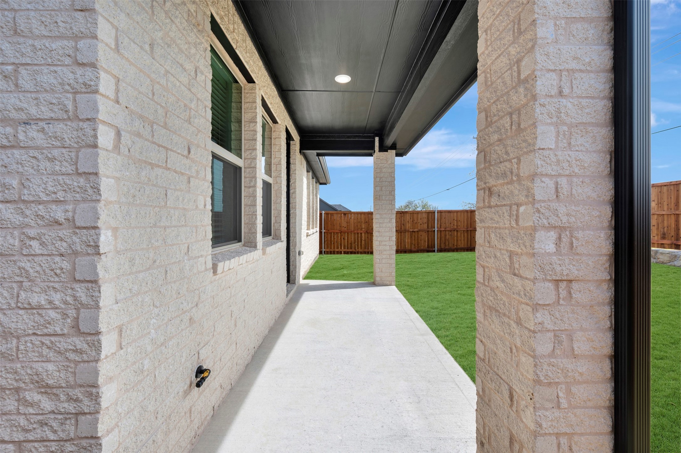 806 Sagebrush Trail Sherman TX 75092