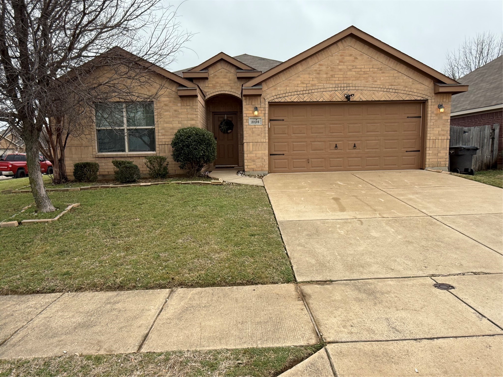 1128 Manhassett Court Fort Worth TX 76140