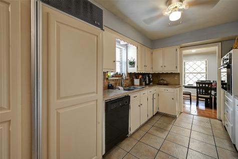 3262 Camelot Drive Dallas TX 75229
