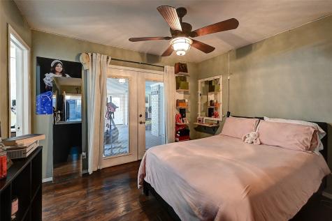 3262 Camelot Drive Dallas TX 75229
