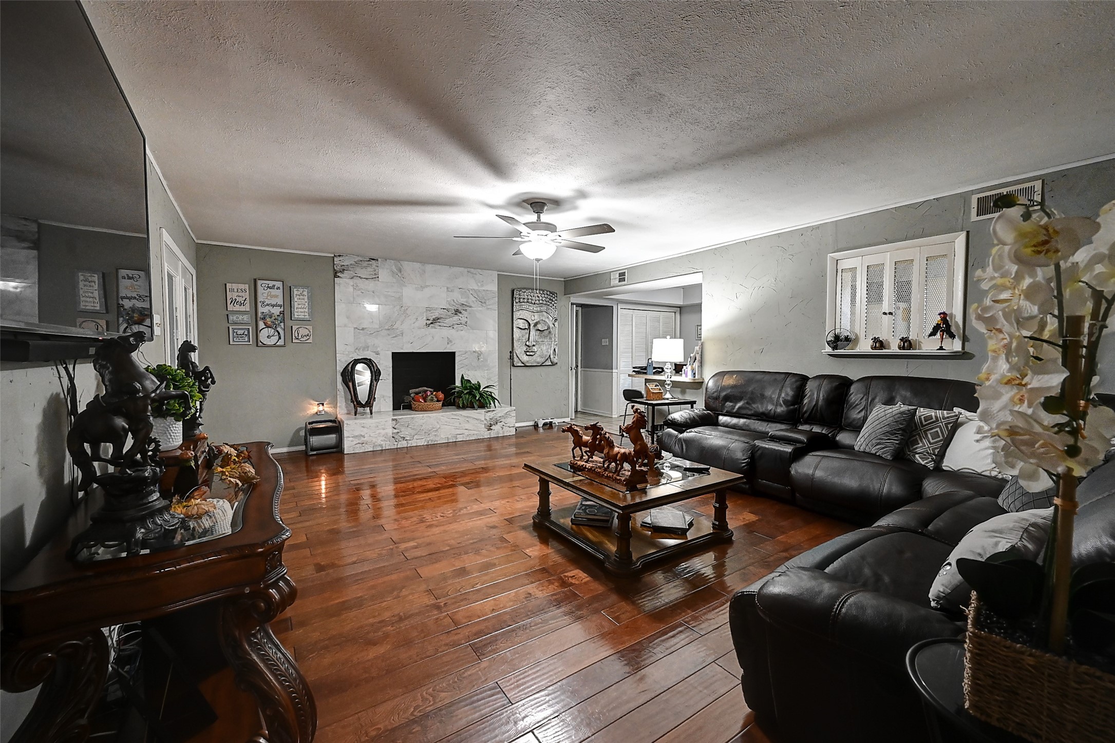 3262 Camelot Drive Dallas TX 75229