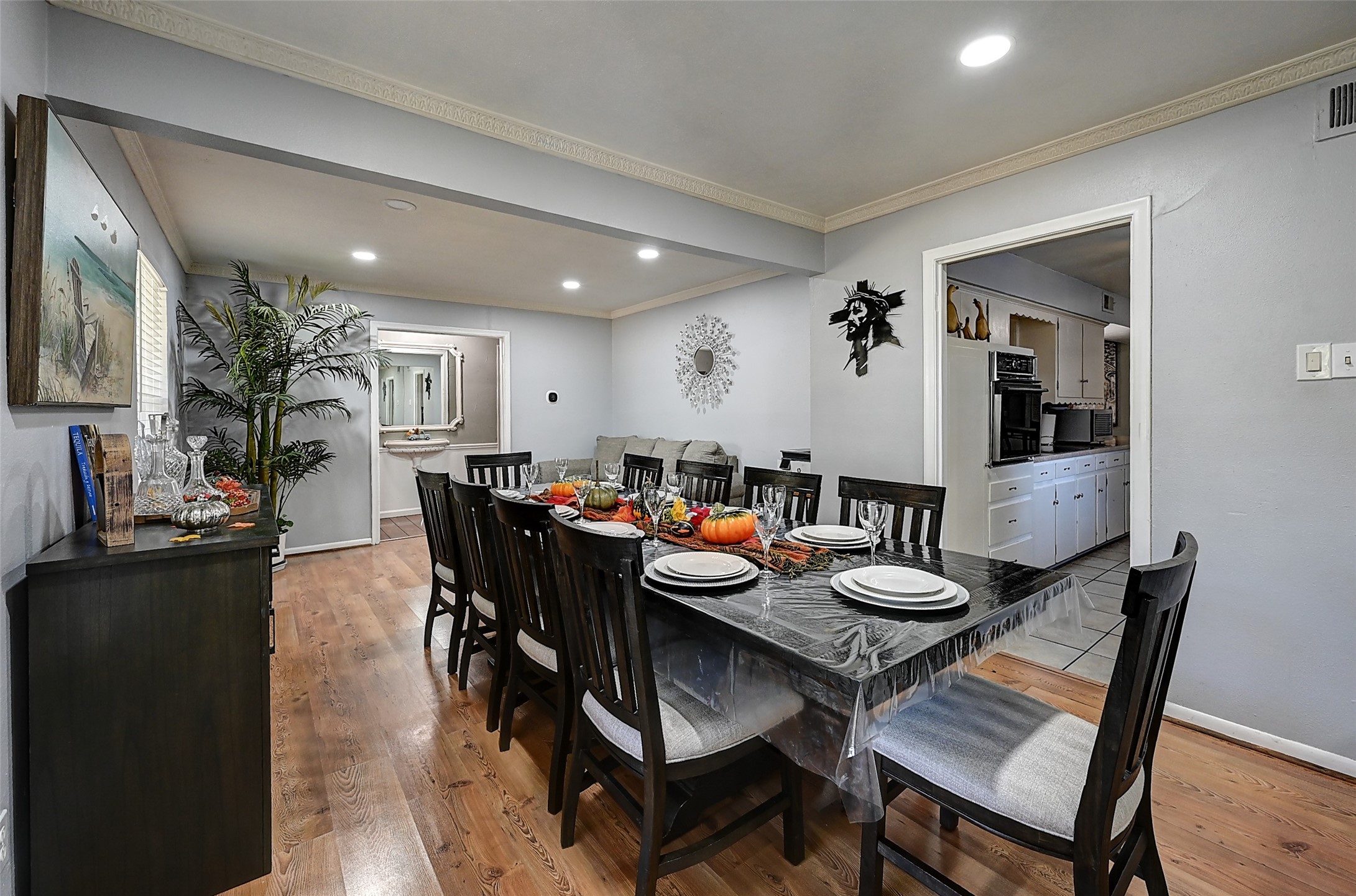 3262 Camelot Drive Dallas TX 75229