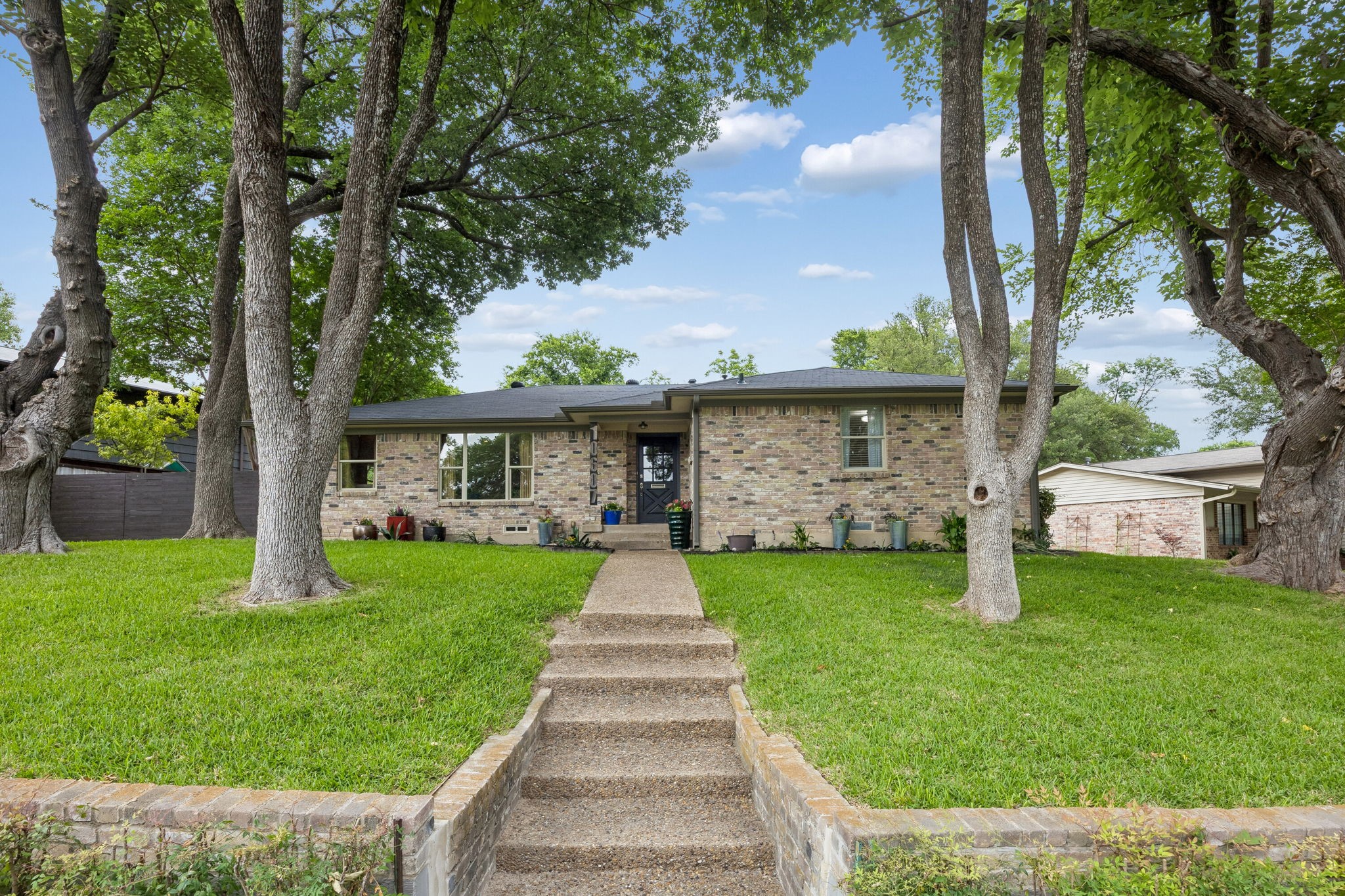 10607 Maplegrove Lane Dallas TX 75218