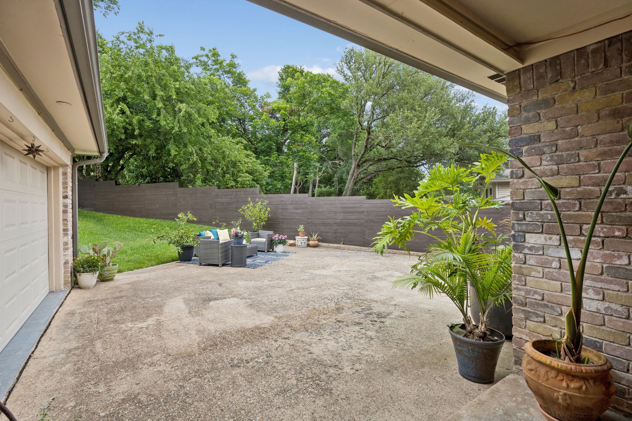 10607 Maplegrove Lane Dallas TX 75218