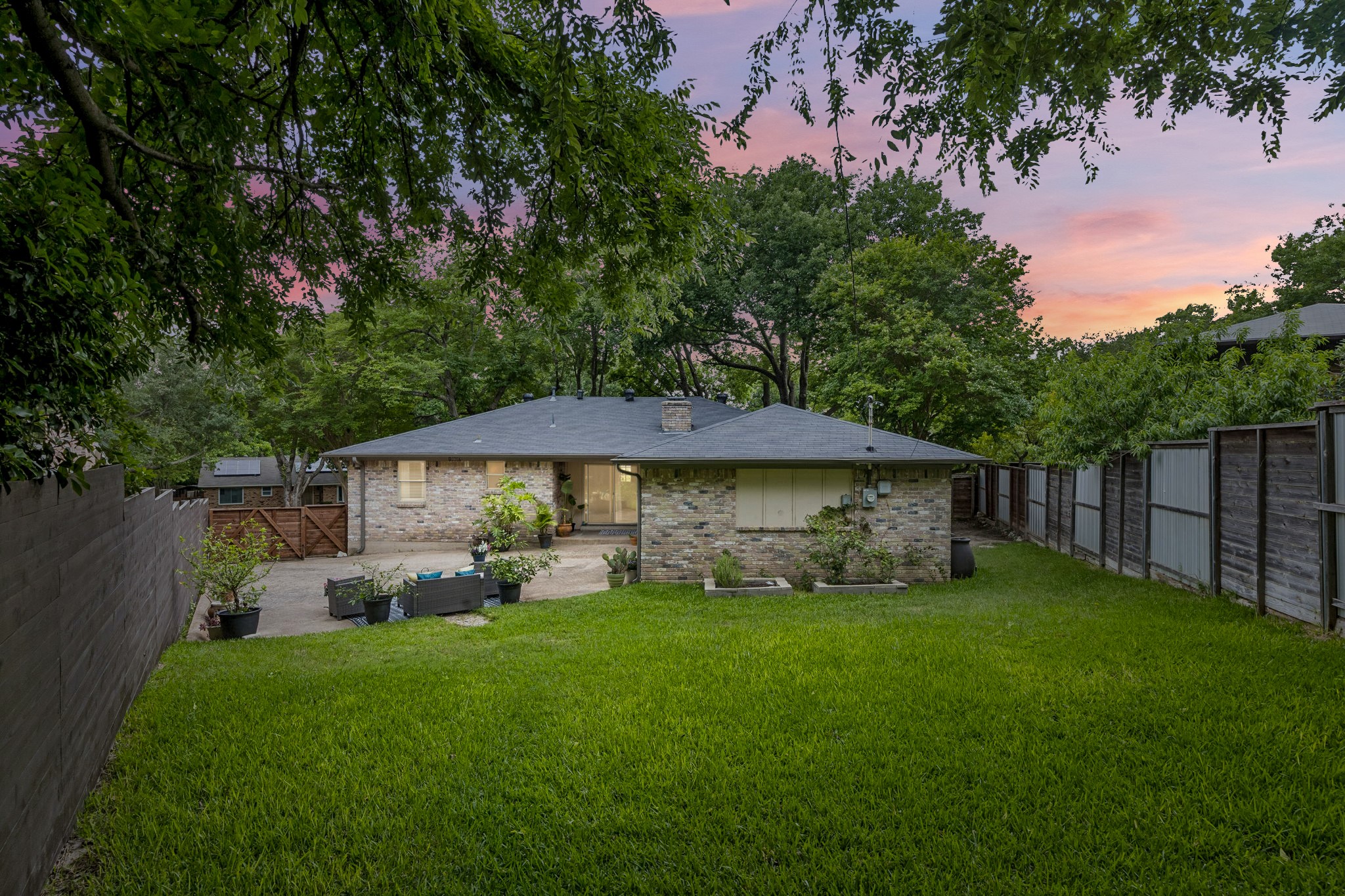 10607 Maplegrove Lane Dallas TX 75218